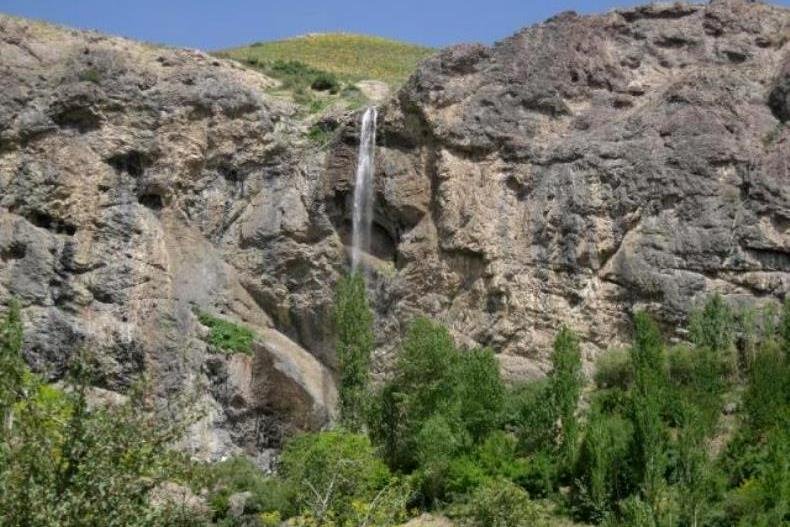 آبشار سنگان، طبیعت گردی در نزدیکی تهران